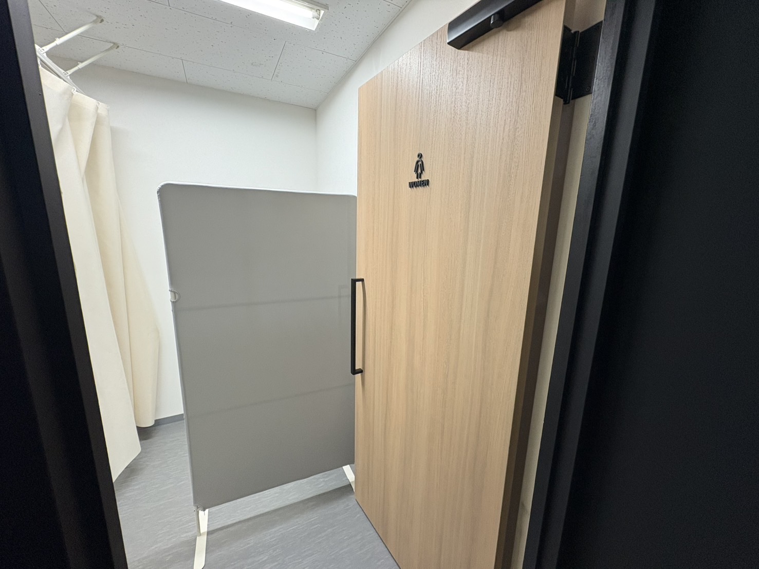 女性用更衣室1