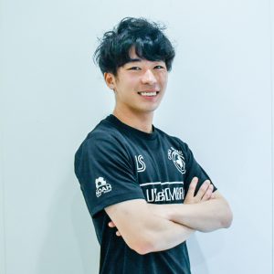 岡部 誠也